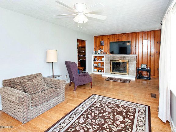 5th image of 11410 Pleasant Dr