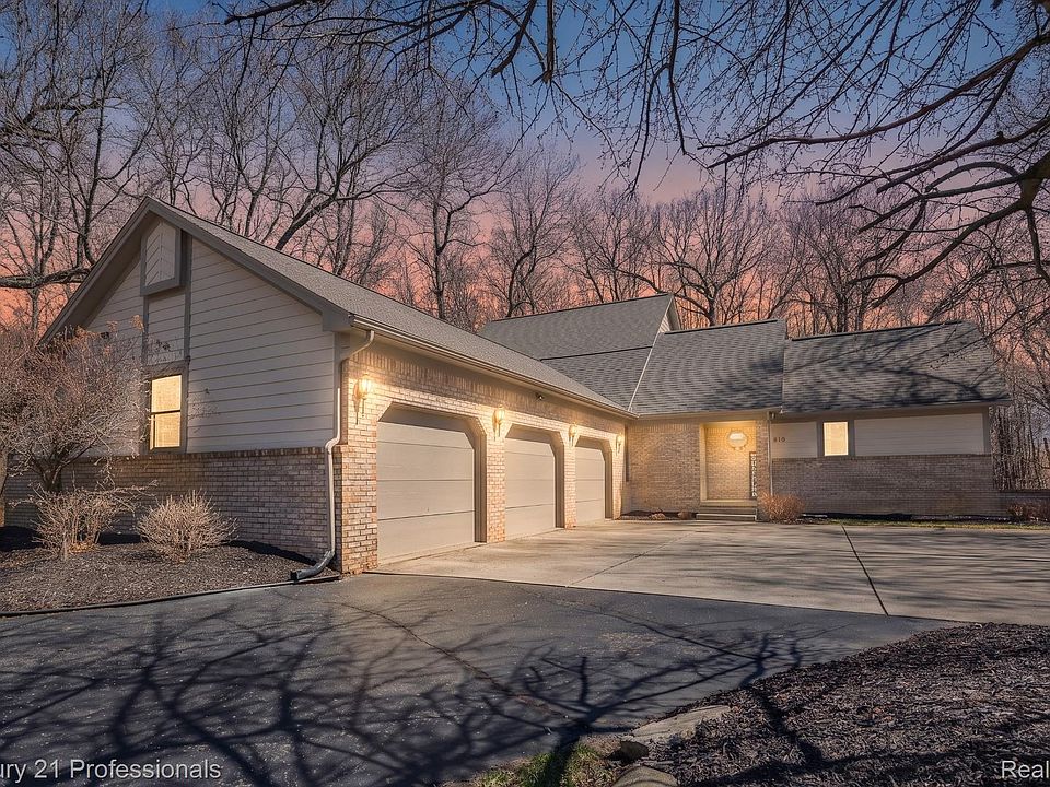 1st image of 624 Highland Dr