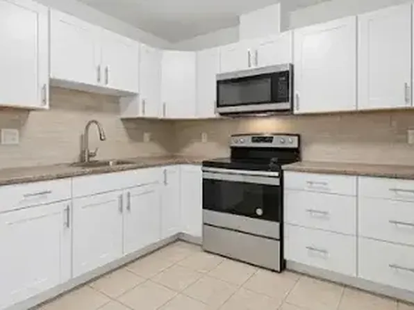 8410 W Camp Wisdom Rd, Dallas, TX 75249