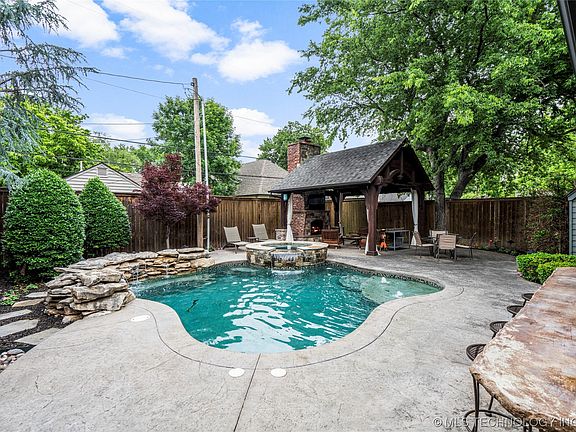 4th image of this home