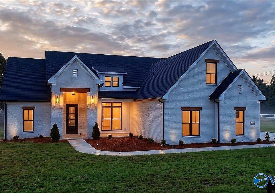 1st image of 122 Eden Ln