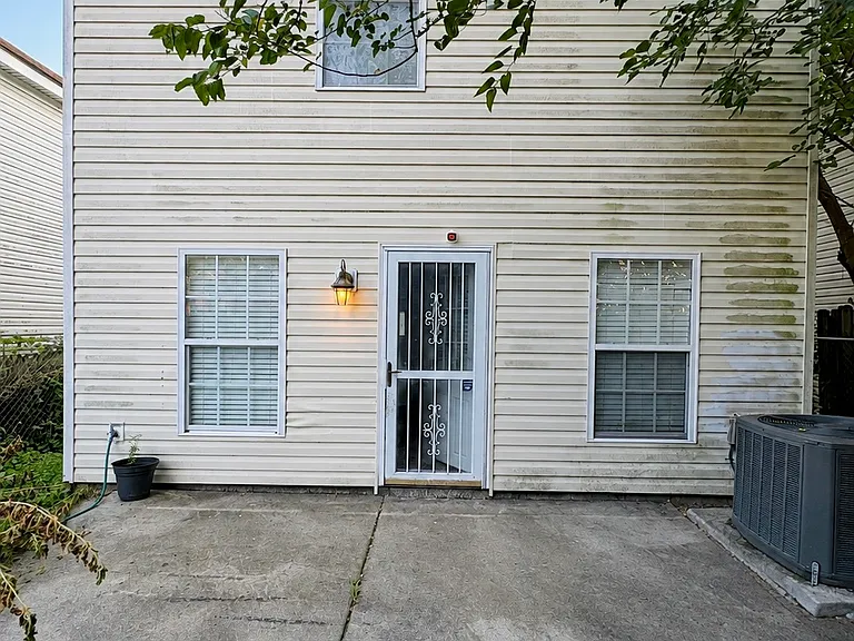 1712 Weber Ave — Photo 17