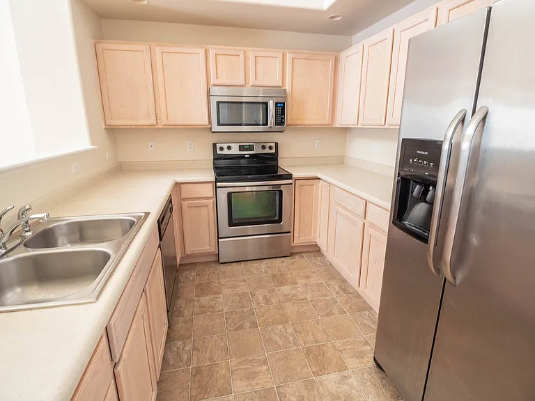 5800 N Tower Rd — Photo 15