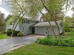 38W615 Hilltop Dr, St Charles, IL 60175