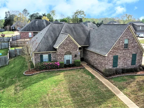 109 Marion Dr, Clinton, MS 39056