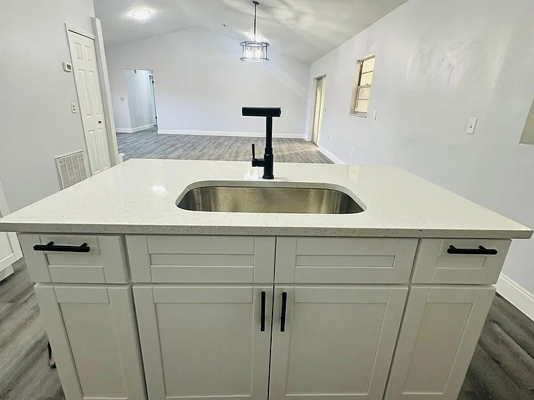 648 Pyramid Ave — Photo 11