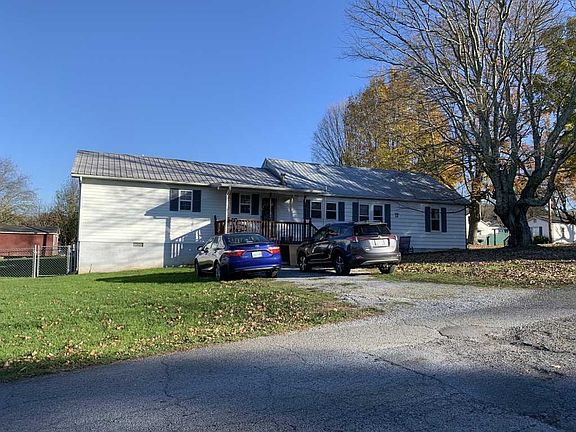2nd image of 1362 S Easley Ct