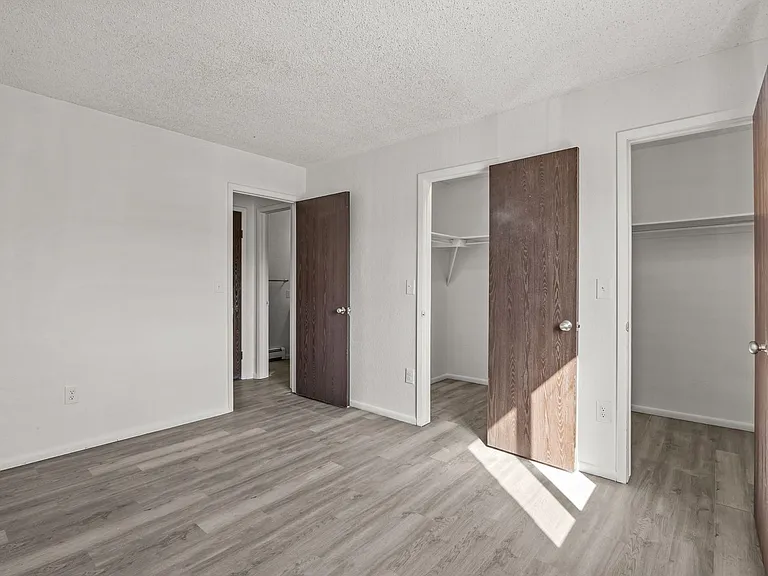 2915 Orchard Ave — Photo 7
