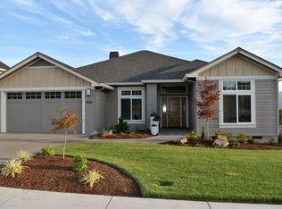 4002 Crystal Springs Dr, Medford, OR