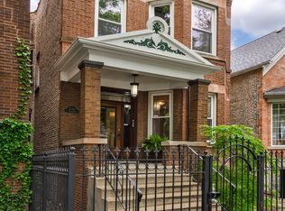 2704 N Sacramento Ave, Chicago, IL