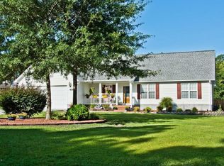 248 Star Hill Dr, Cape Carteret, NC 28584