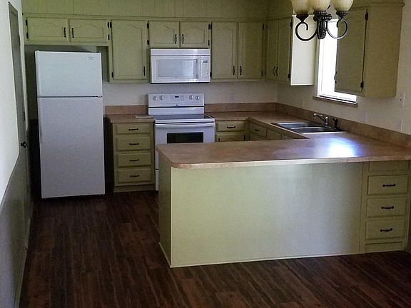 4th image of 308 Ashland Ct