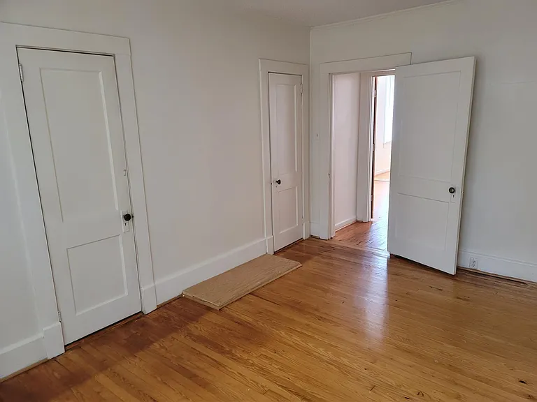 448 W Railroad Ave — Photo 7