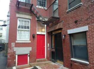 15 Thacher Ct, Boston, MA 02113
