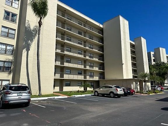 2nd image of 1000 Cove Cay Dr Unit 6E