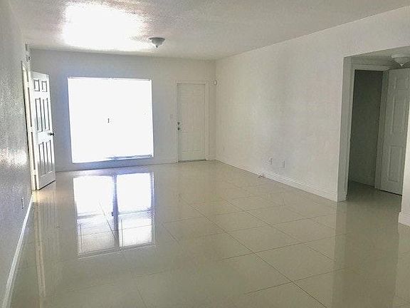4th image of 9800 E Bay Harbor Dr #A2