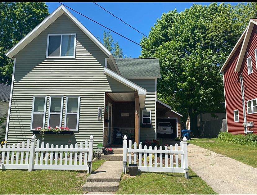 1st image of 127 Evart St
