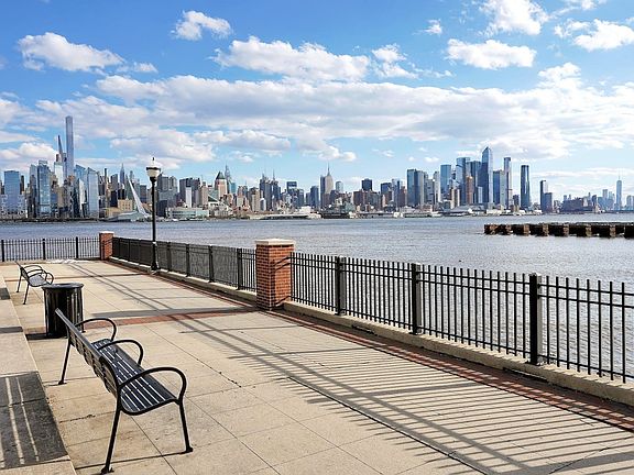 2nd image of 20 Avenue At Port Imperial APT 204