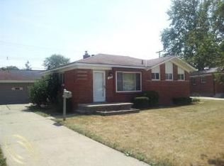355 W Rose Ave, Garden City, MI 48135