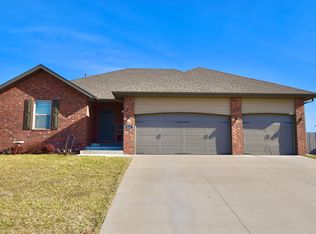 842 W Capitol Hill Dr, Rogersville, MO 65742