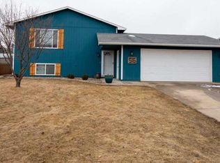 516 Aana Ave, Baltic, SD 57003