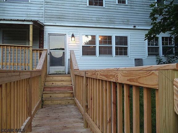 5th image of 941 W Water St