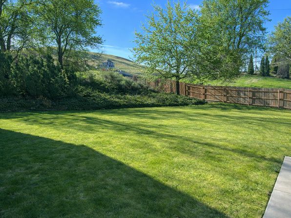 325 Canyon Dr #10