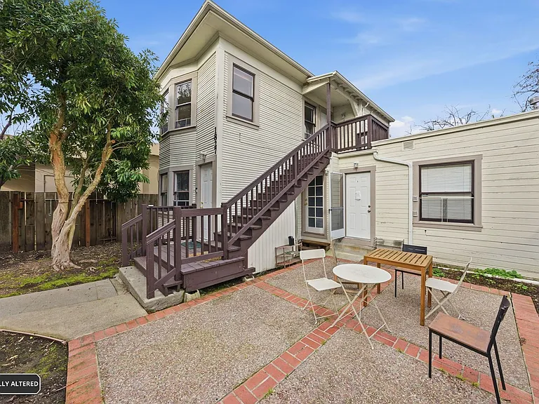 1827-1829 Berkeley Way — Photo 11