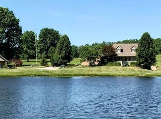 469 E 400th Rd S, Washington, IN 47501