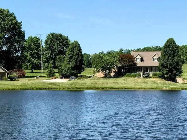 469 E 400th Rd S, Washington, IN 47501