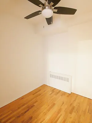 Rented by Avenues Real Estate | media 8