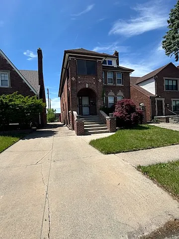 16241 Fairfield St #1