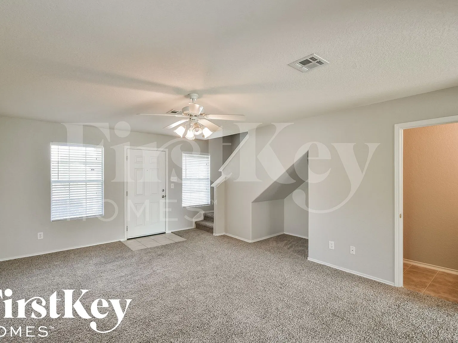 3 bed, 3.0 bath, 1800 sqft, $1,845 — Photo 3