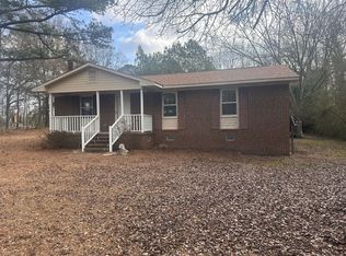 5624 Englishtown Rd, Wallace, NC 28466