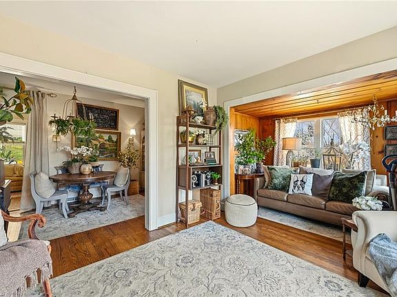 5th image of 701 Washington Ave