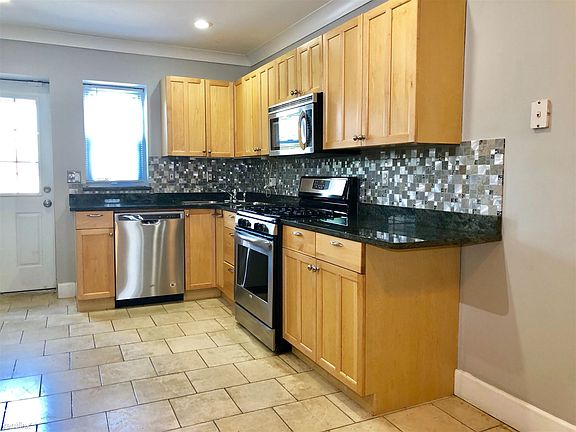 BFE089E2-ED7F-48BC-A369-46BCF0C740AC