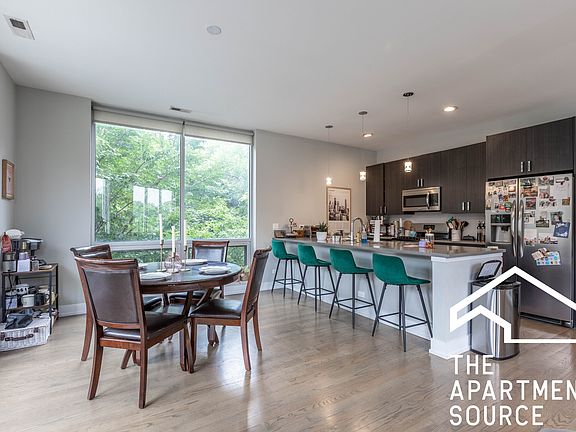 3rd image of 2346 N Lister Ave #210