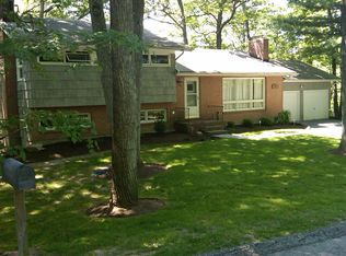 70 Clinton Rd, Tuxedo Park, NY 10987