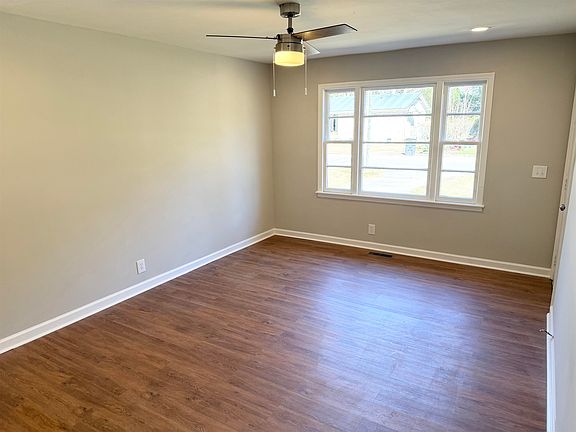 2nd image of 313 Dickson Dr.