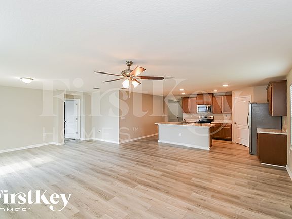 5th image of 3408 Blue Catfish Dr