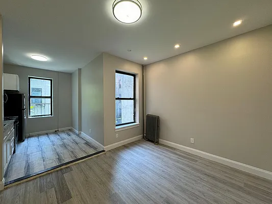 Rented by Pear NYC LLC | media 6