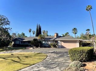 10548 Grandview Dr, La Mesa, CA 91941