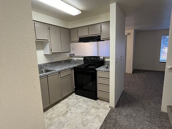 2nd image of 2768 NE Mesa Ct APT 3