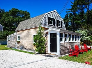 32 Mullins Ave, Duxbury, MA 02332