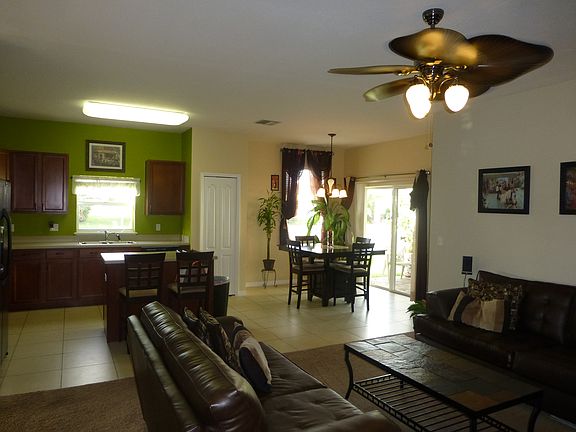 Great room/Family room