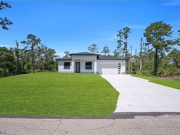 2nd image of 1009 Moore Ave