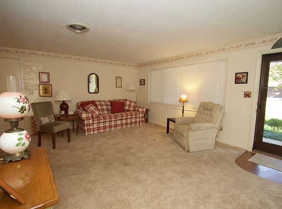 3rd image of 1656 Hillwood Dr