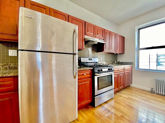 2nd image of 1534 Saint Nicholas Ave #51