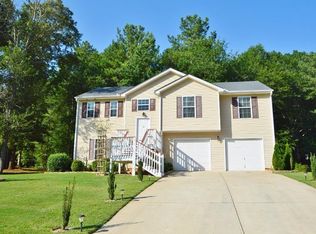 557 Kristin Ln, Winder, GA 30680