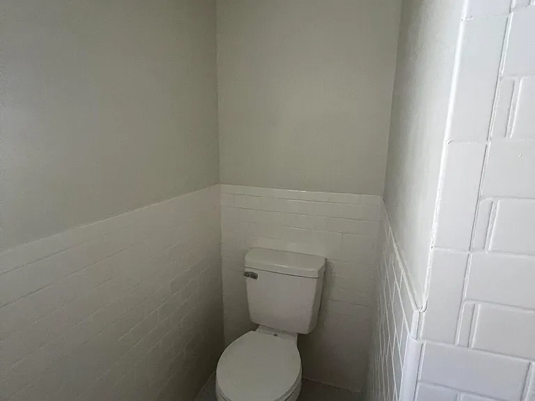 801 W Earll Dr — Photo 22